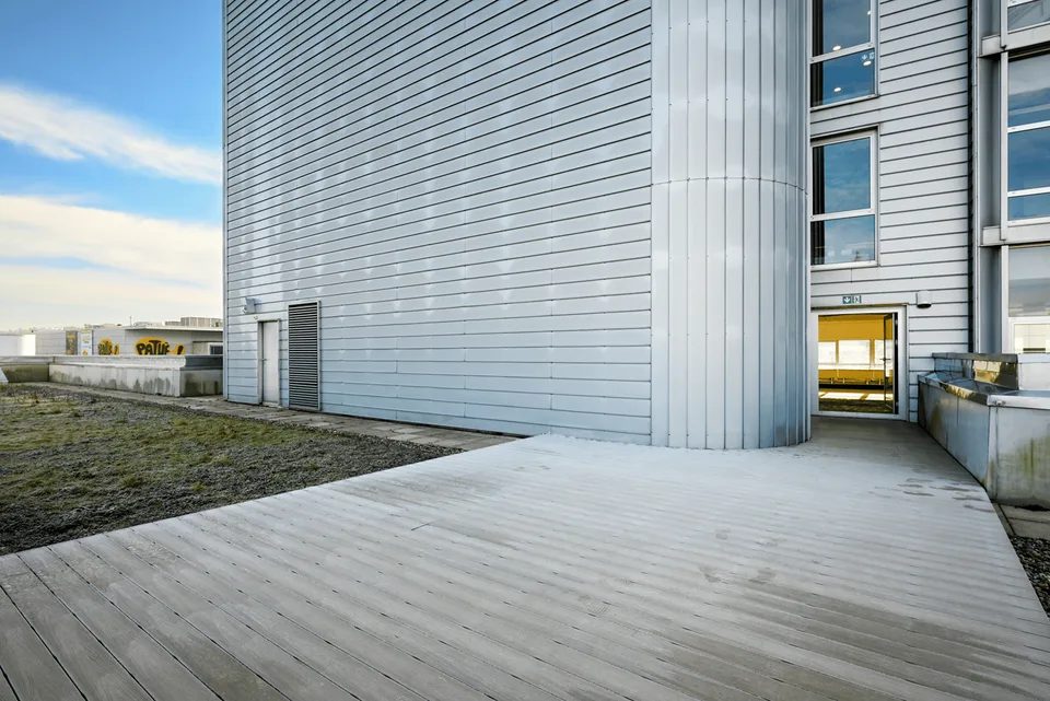 ULTIMA CHANCE – UFFICIO CON TERRAZZA ESCLUSIVA NEL KOWERK DIETLIKON – foto 7 di 24