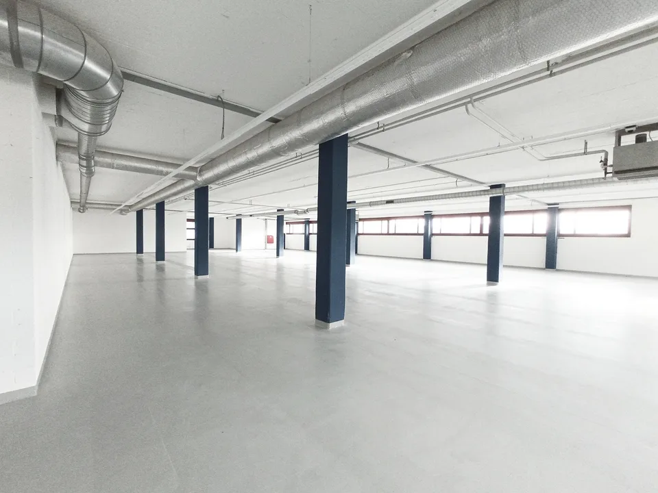 Gewerbe- Lagerflächen zu vermieten 800 - 6800 m2