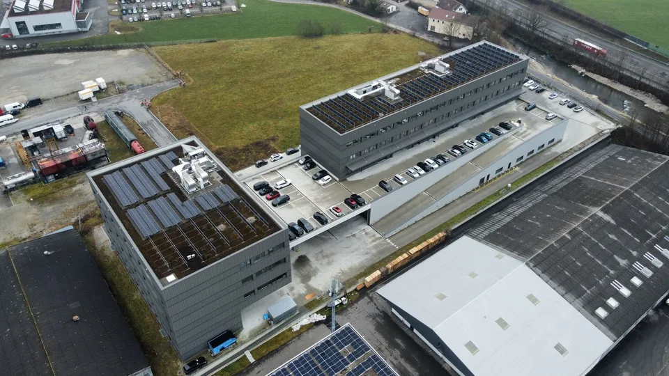 Zofingen - Attractive Commercial Space on 3rd Floor – 977 m² Flexible Expansion