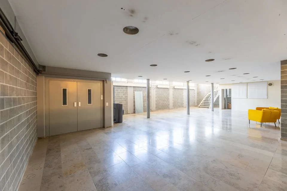 Espace commercial attractif – spacieux et polyvalent – photo 14 sur 19