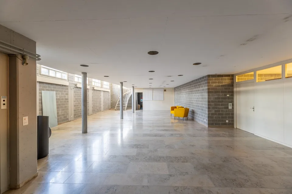 Espace commercial attractif – spacieux et polyvalent – photo 15 sur 19