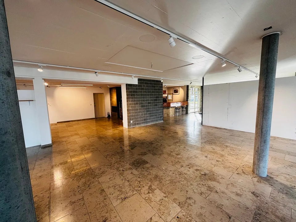 Espace commercial attractif – spacieux et polyvalent – photo 19 sur 19