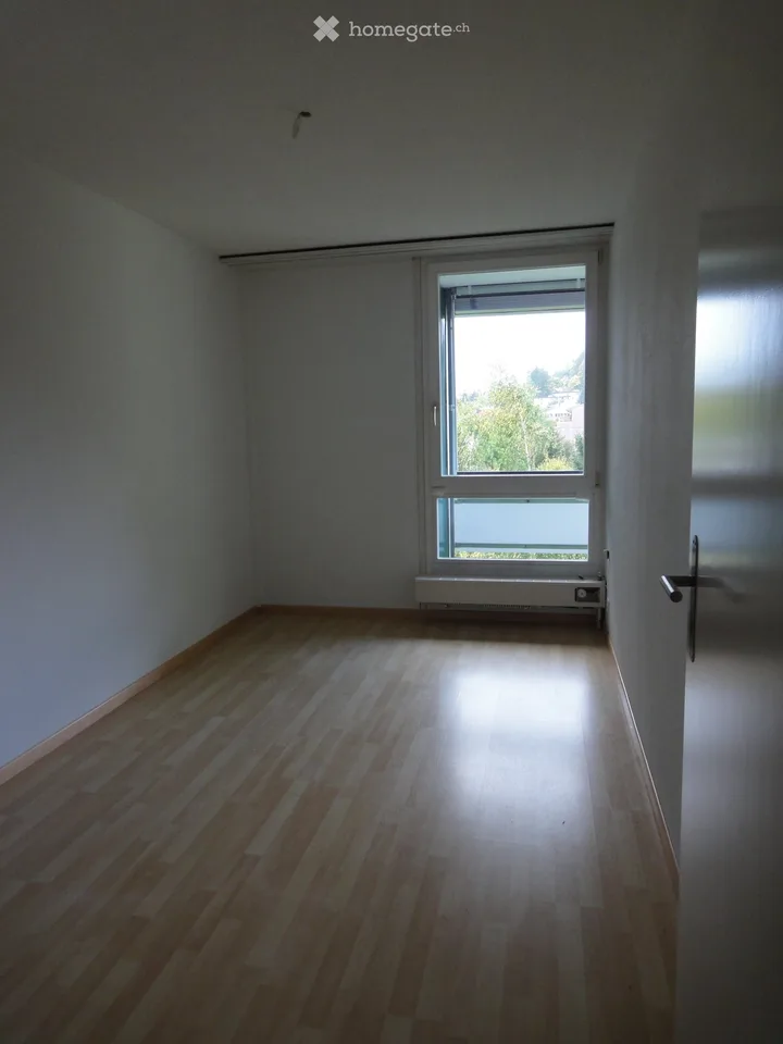 Appartamento di 4,5 locali al 3° piano di un edificio di 8 unità