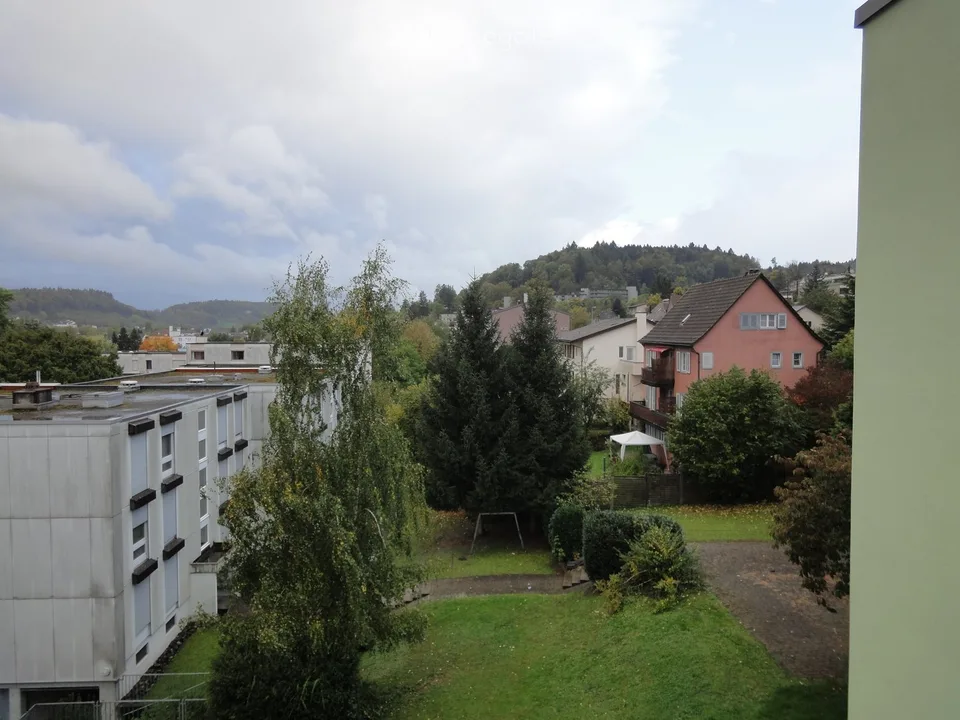 Appartamento di 4,5 locali al 3° piano di un edificio di 8 unità
