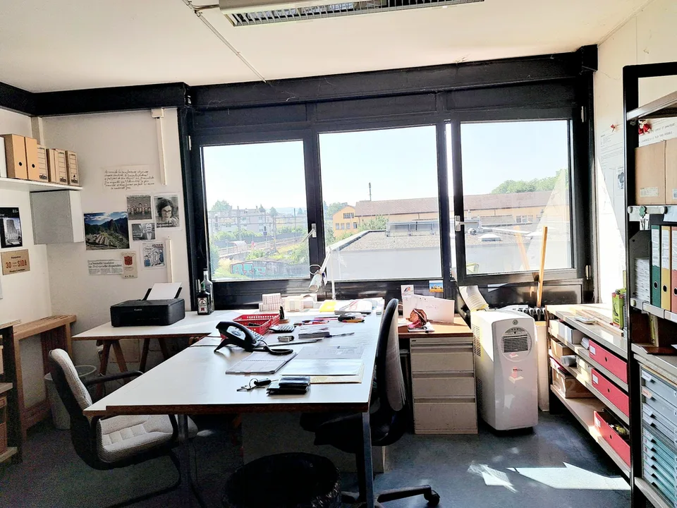 GRANDSON 62 A-B, Commercial space of 130m2