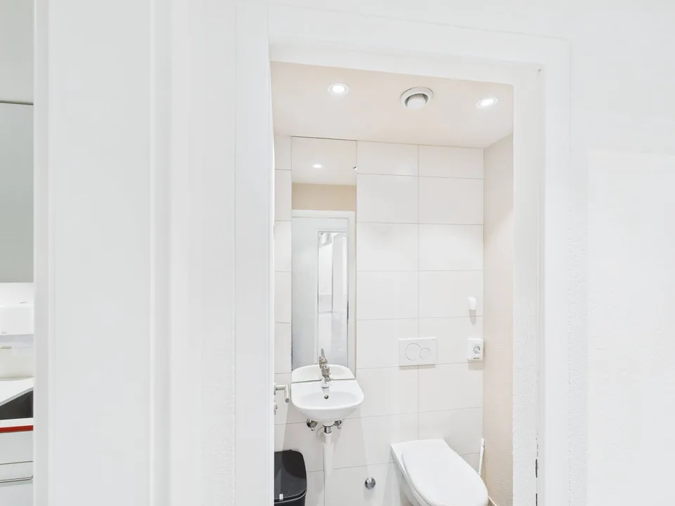 Location intermédiaire possible ! - espace commercial de haute qualité dans la vieille ville – photo 9 sur 10