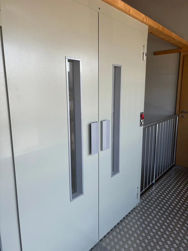 Craft or storage area for rent