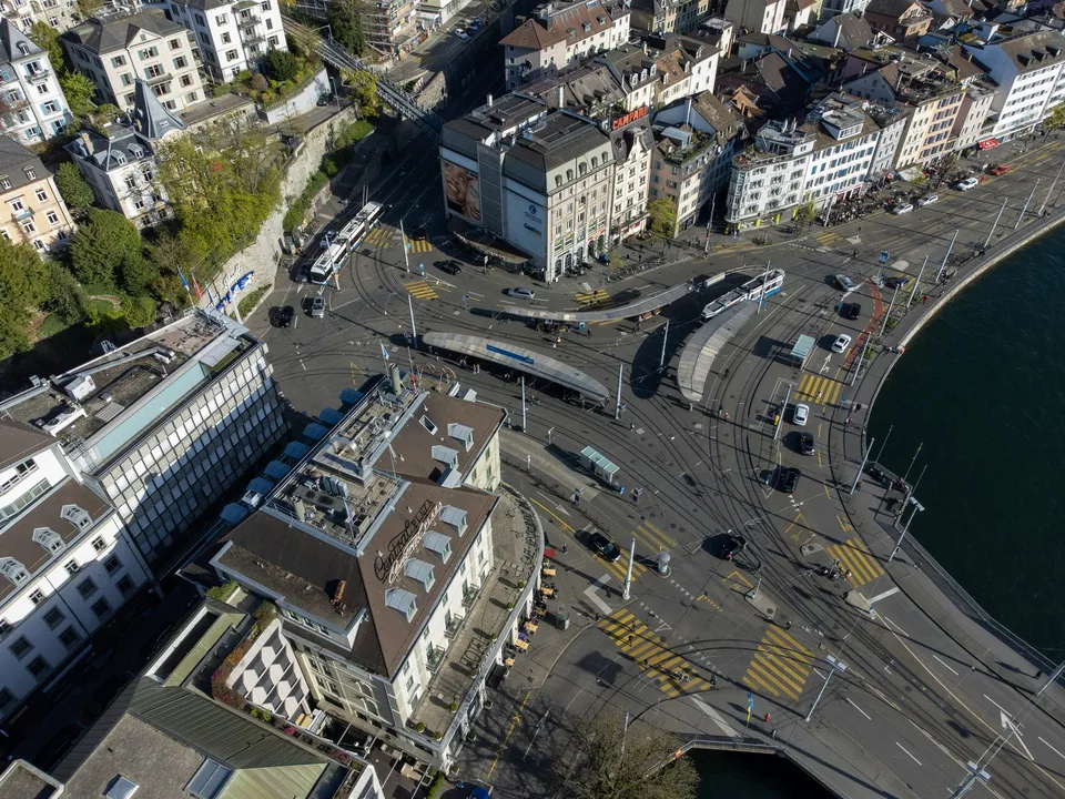Place de parking dans le garage Central près de la gare principale (véhicule compact comme Smart) – photo 11 sur 15
