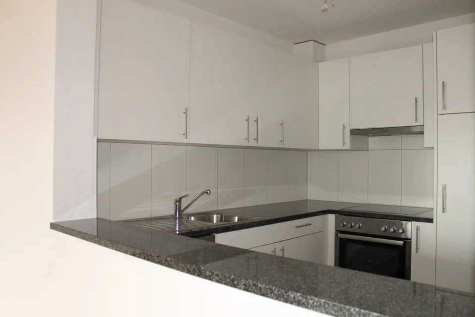 Renovierte 3.5-Zwg mit Balkon im ruhigen Quartier