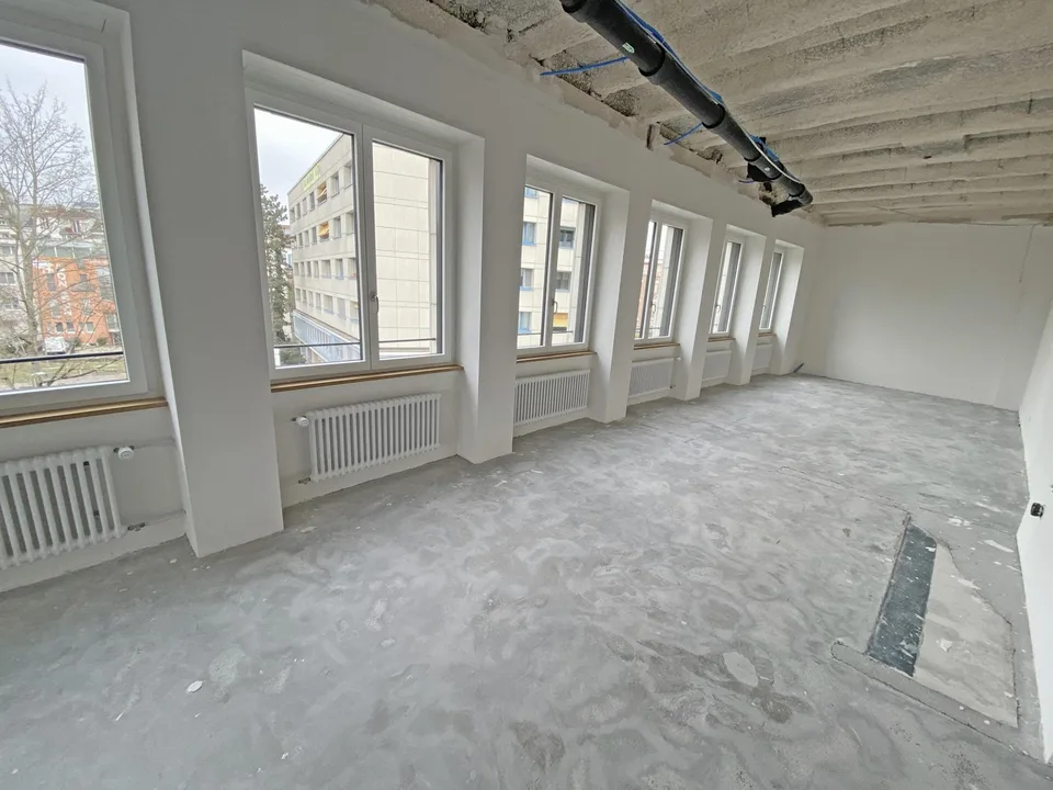 Modern office, practice or sales space in a well-frequented location