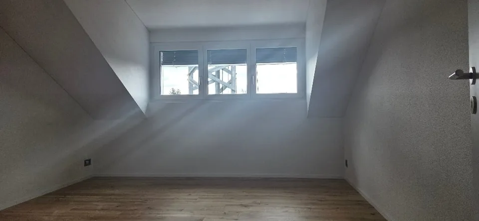 Prima locazione di appartamenti mansardati in un quartiere tranquillo