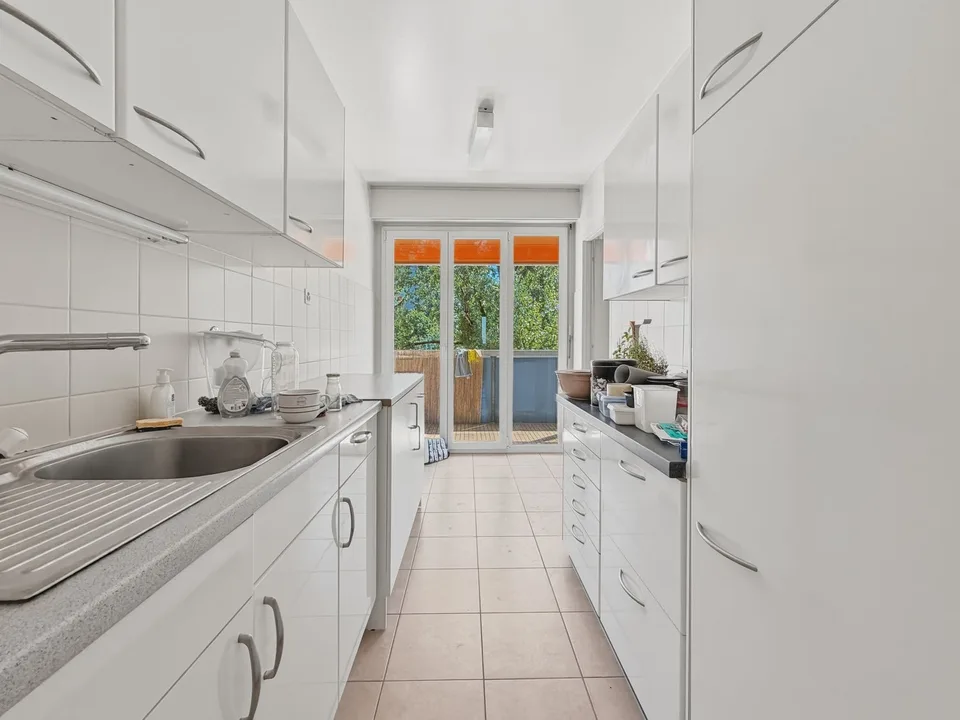 Helles 4-Zimmer-Wohnung - 2 Schlafzimmer und großer Balkon