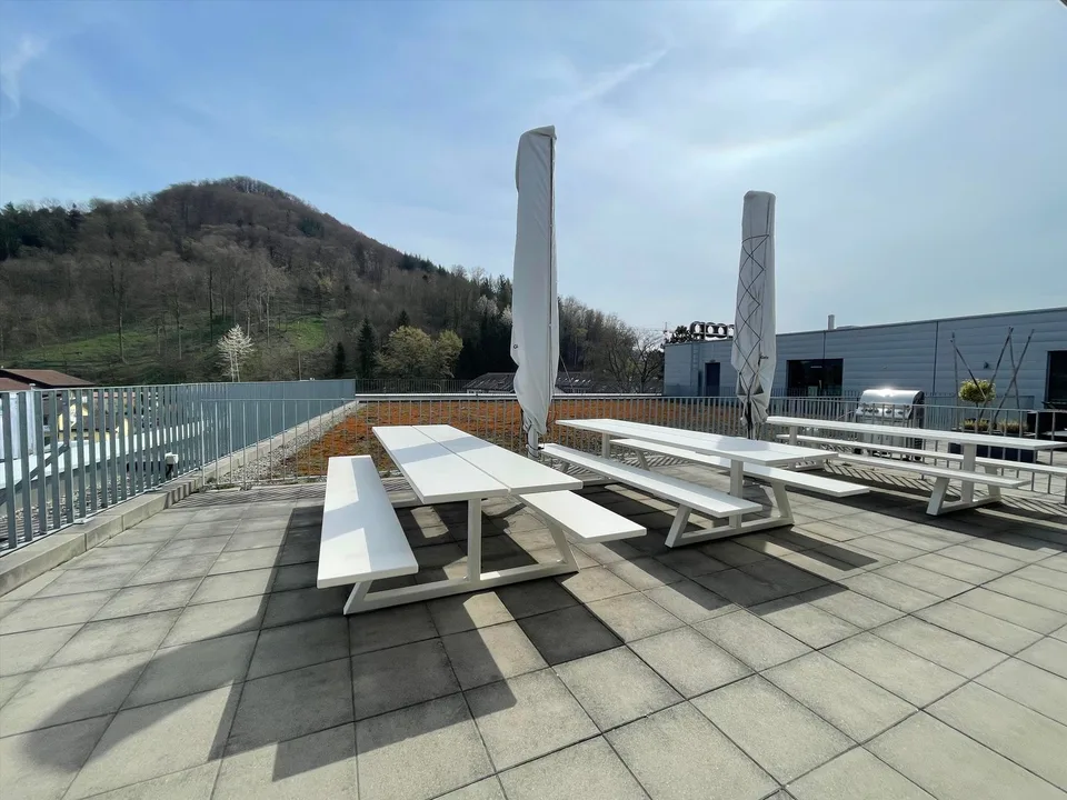 Mehr Raum für Ihre Ideen Modernes Büro mit Weitblick – Foto 9 von 9