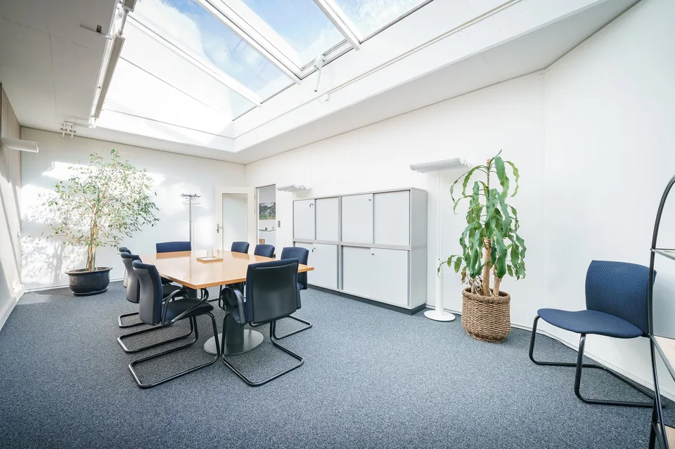 Arbeiten am See ! Gewerbeflächen 1-10 Zimmer ausbaubar