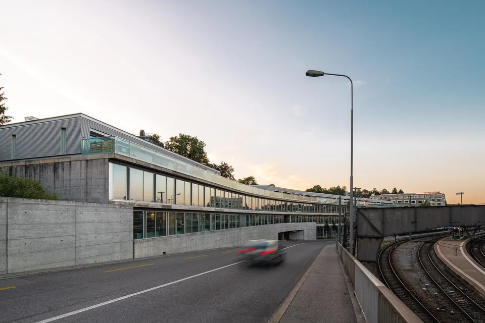 Einstellplätze in Bahnhofsnähe zu vermieten