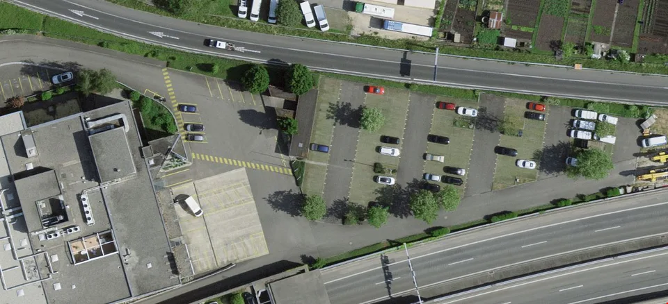 Place de parc accessible 24 / 24 - dimension standard