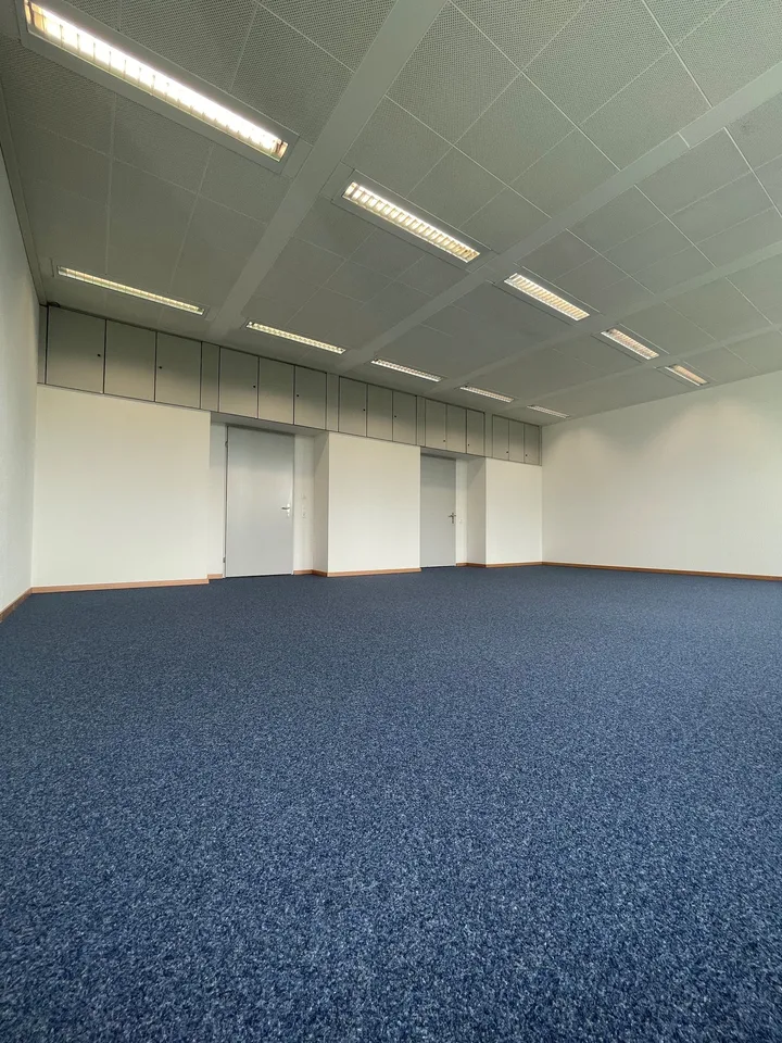 Office space wanted? Here's your chance! – photo 9 of 13