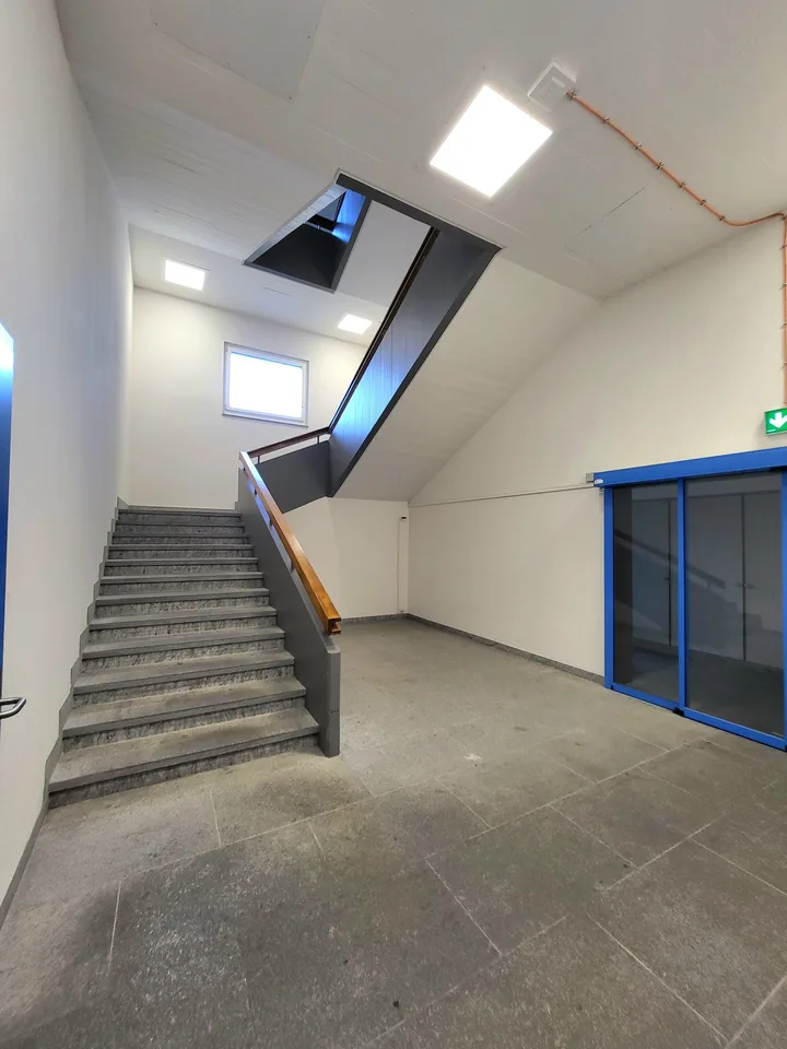 Office space wanted? Here's your chance! – photo 11 of 13