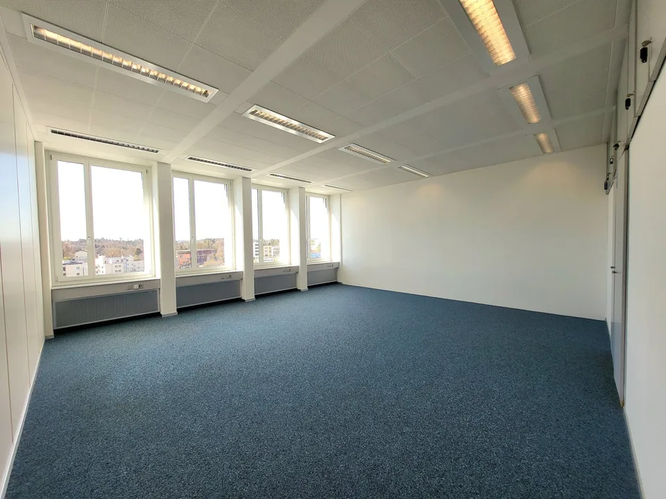 Office space wanted? Here's your chance! – photo 6 of 13
