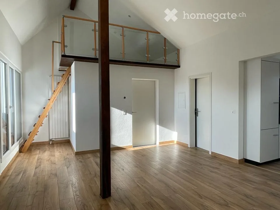 Charmante 1.5-Zimmer-Dachwohnung mit Balkon in Frenkendorf