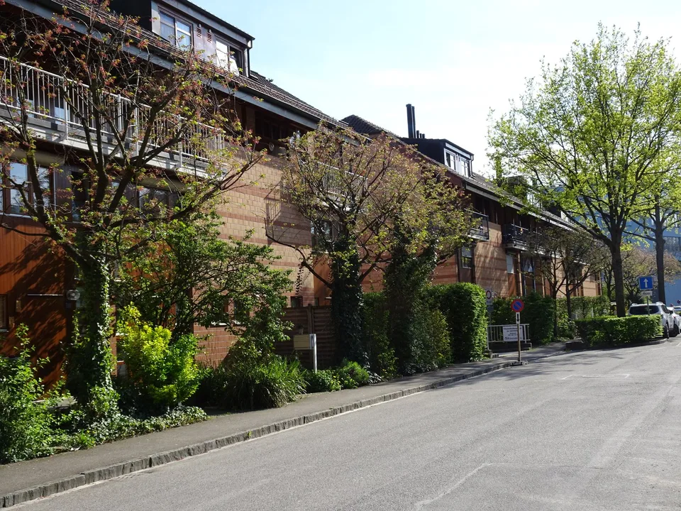 Einstellhallen-/Motorradplätze in Allschwil zu vermieten