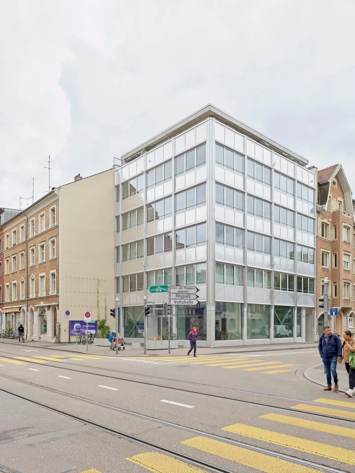 Goldene Ecke-Gewerbe- Ladenfläche an Top Lage im St. Johann