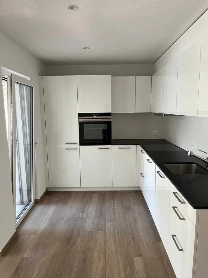 A louer - Magnifique appartement de 3.5 pièces avec parking souterrain