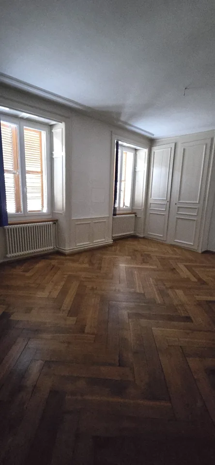 Geräumige 3,5-Zimmer-Wohnung im Herzen von Le Locle