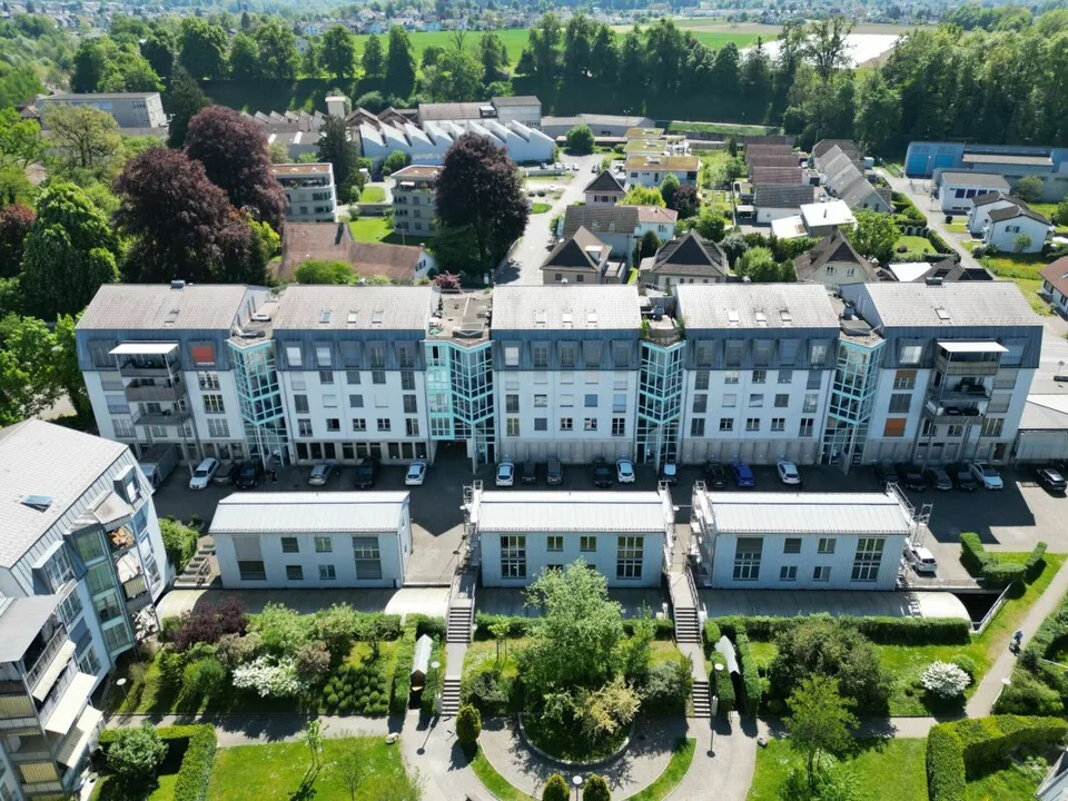 Effizient Arbeiten auf 30m² - Perfektes Büro für Ihr Business