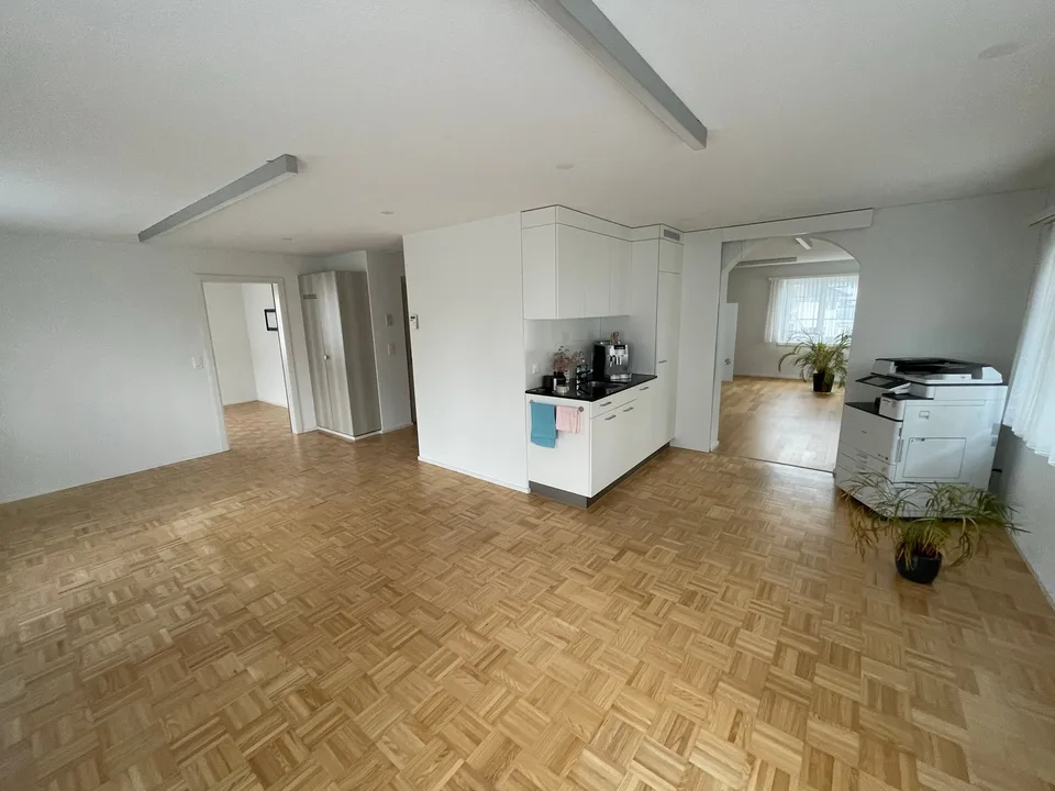 Büro-/ Gewerberäumlichkeiten im Zentrum von Schötz