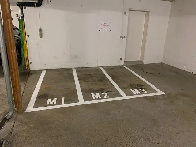 Parcheggio per motocicli in magazzino