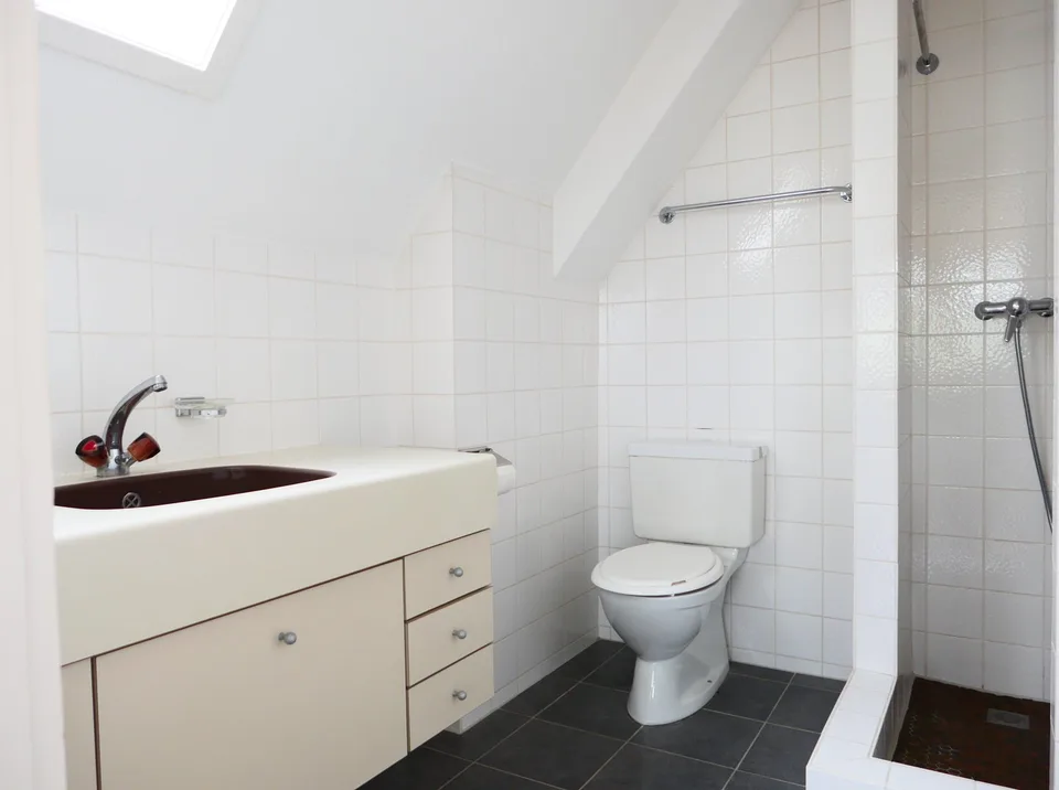Originelles Büro/Atelier mit herrlichem Ausblick in attraktivem 2-Familienhaus im Dorfzentrum ...