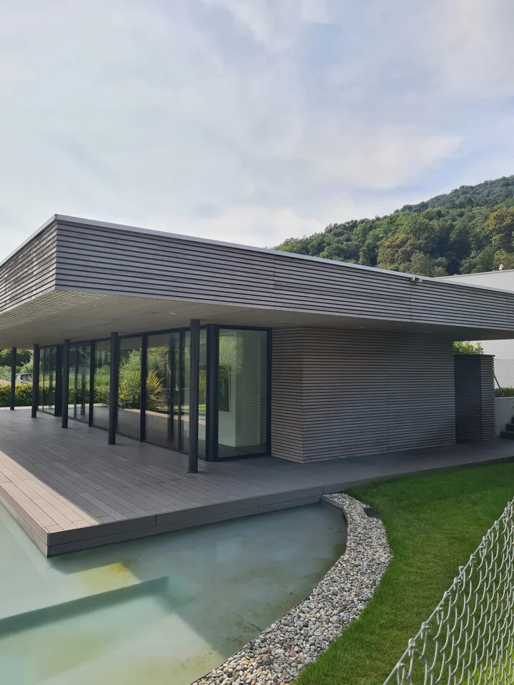 Modernes Haus mit Pool in Caslano - sofort verfügbar