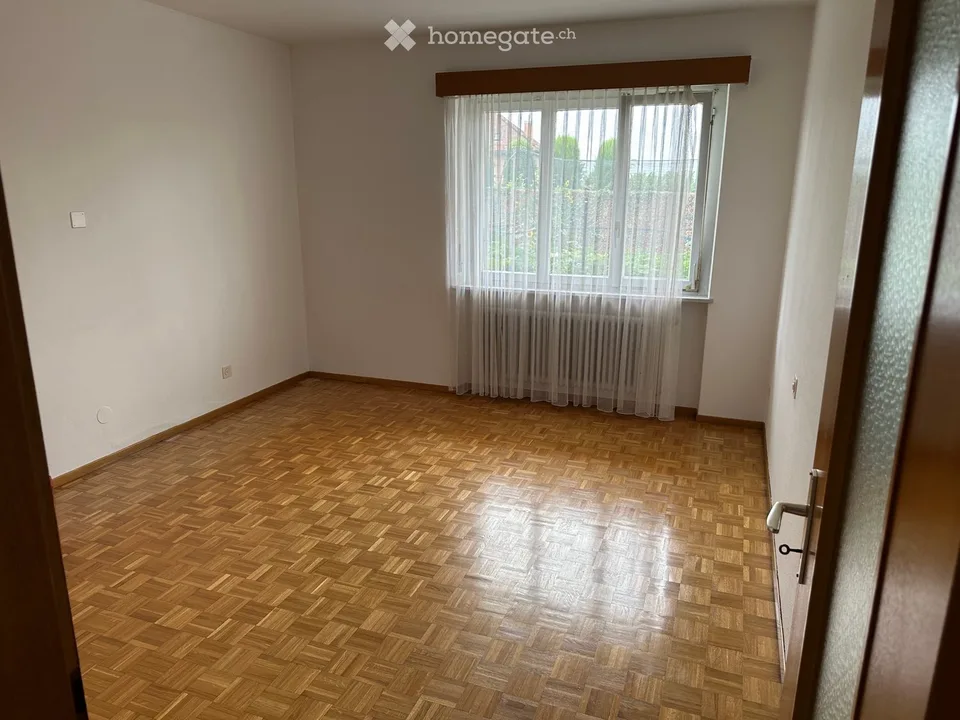 Zweieinhalb-Zimmer-Wohnung im Erdgeschoss