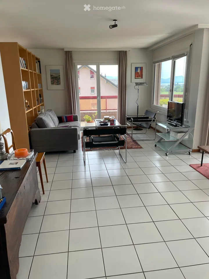 Geräumige 5.5-Zimmer-Wohnung in Ecublens – ab September 2026 verfügbar