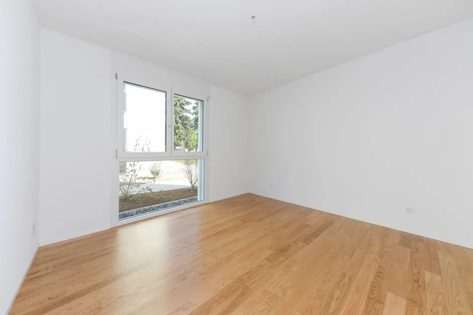 Topmoderne 4 1/2-Zimmerwohnung im Erdgeschoss