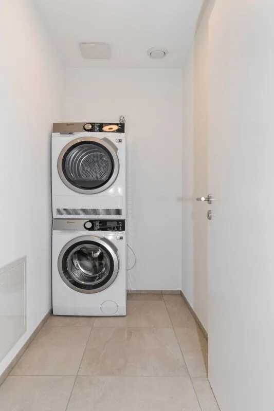 Topmoderne 4 1/2-Zimmerwohnung im Erdgeschoss