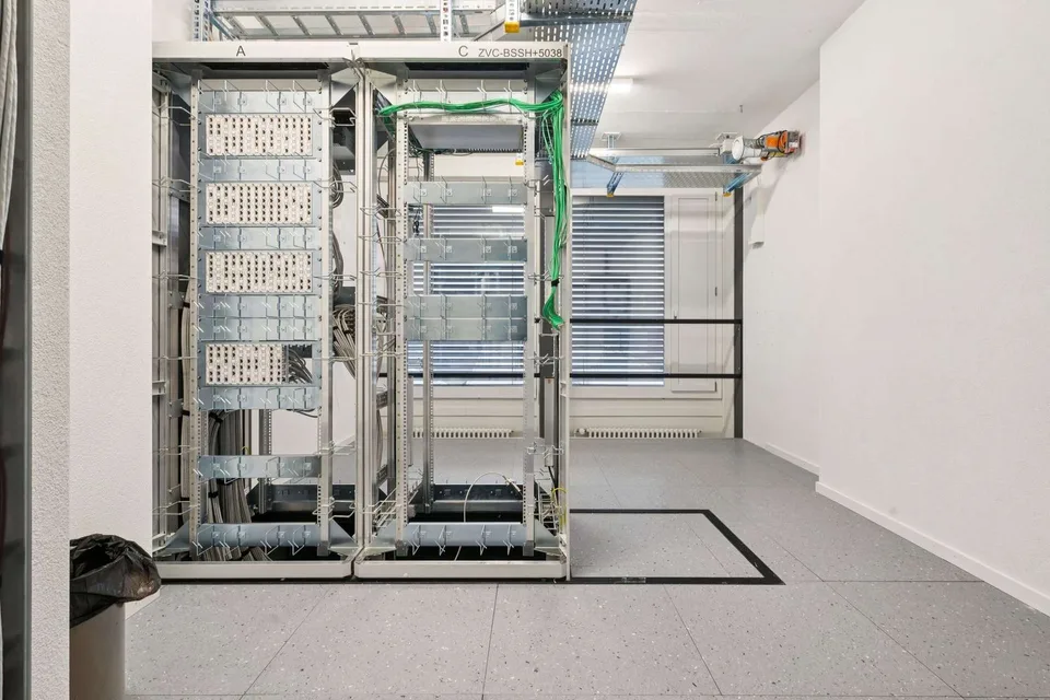 Superbes bureaux rénovés en centre-ville – photo 6 sur 13