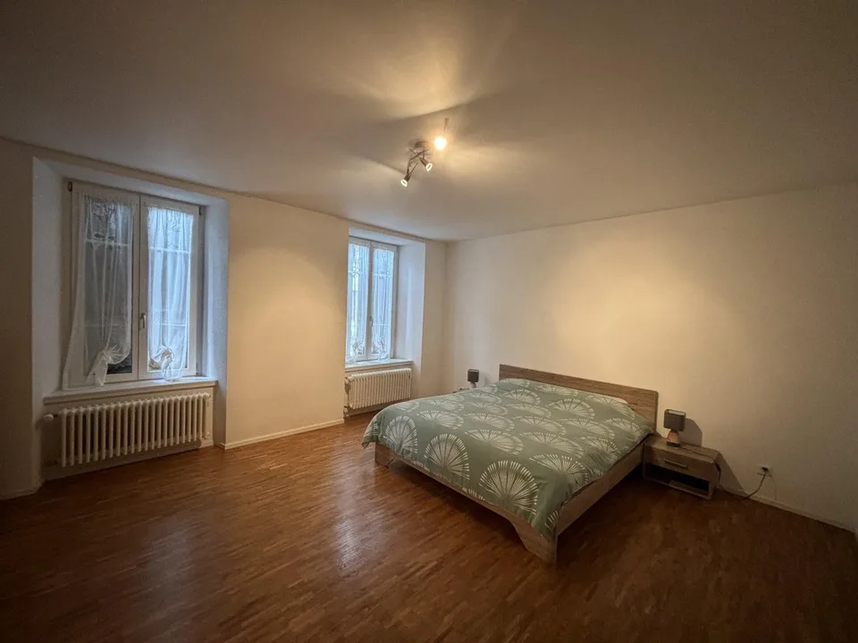 1. MIETE NETTO ANGEBOTEN ! Schönes 3-Zimmer-Apartment in Fleurier
