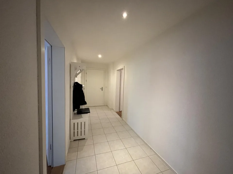 1. MIETE NETTO ANGEBOTEN ! Schönes 3-Zimmer-Apartment in Fleurier