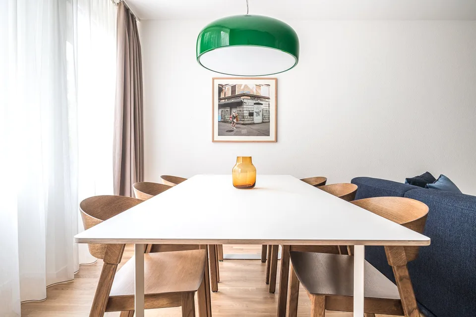 NEW WOW! 3min zum HB - möblierte 2.5-Zimmer-Wohnung 56m2 – ab 01.11.2025