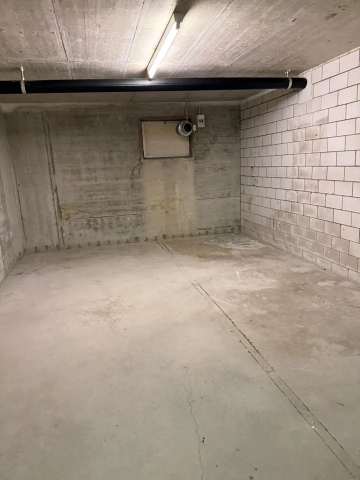 Salle de bricolage à louer 2e étage gauche – photo 6 sur 7