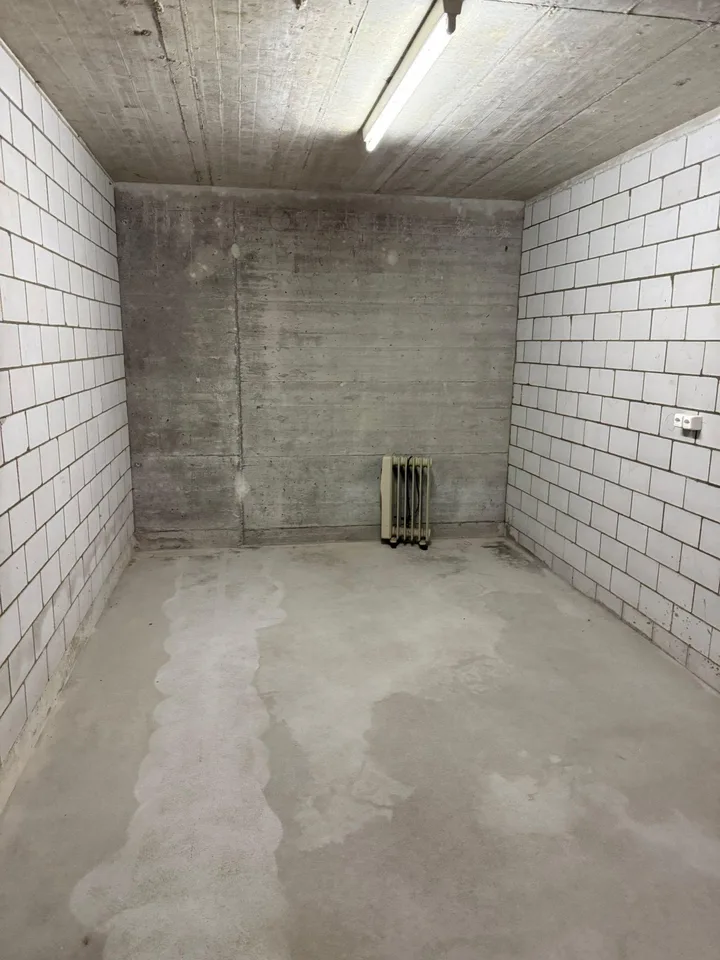 Salle de bricolage à louer 2e étage gauche – photo 7 sur 7