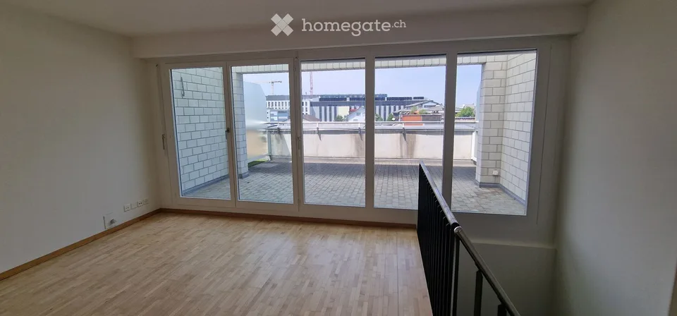 Appartamento maisonette moderno di 5,5 locali in un edificio nuovo a Zug – disponibile immediatamente