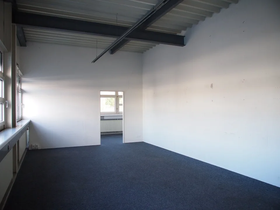 Lager, Produktion, Büro - alles an einem Ort!