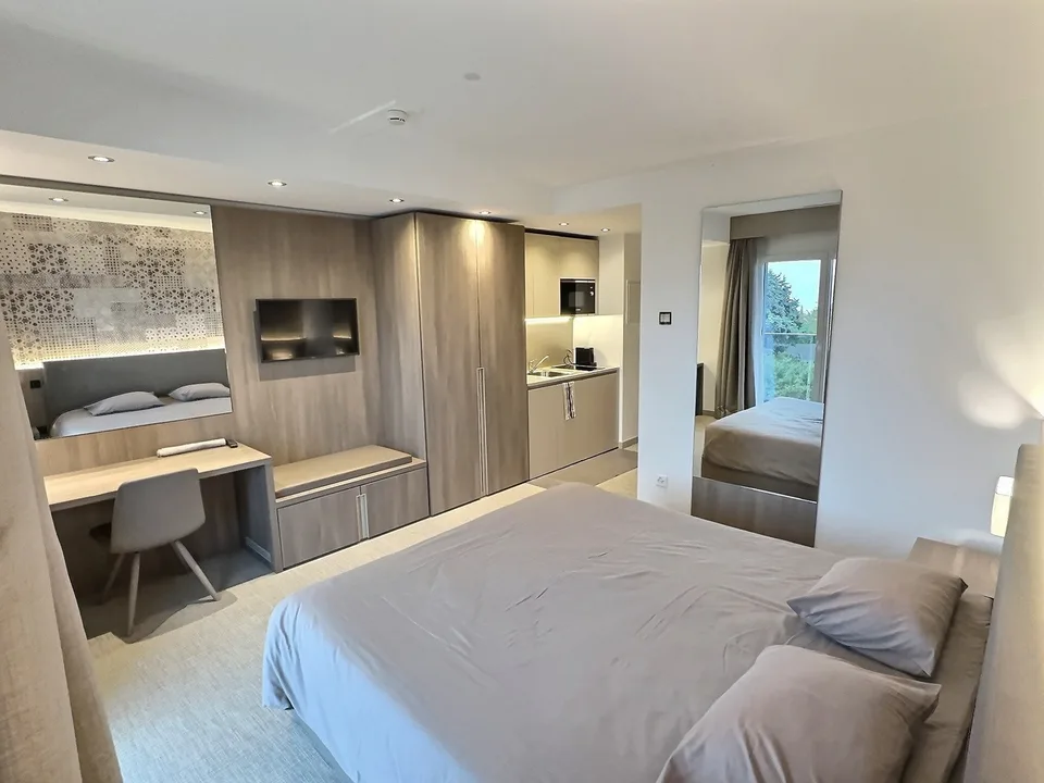 Furnished studios of high standard for rent opposite EPFL
