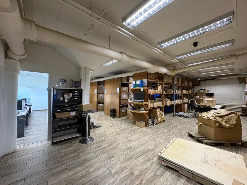 Espace commercial - utilisable comme atelier, exposition, bureau, stockage - à proximité de l'autoroute – photo 6 sur 26