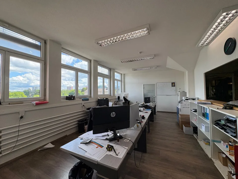 Espace commercial - utilisable comme atelier, exposition, bureau, stockage - à proximité de l'autoroute – photo 18 sur 26