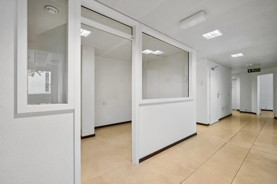 Verwaltungsflächen in Charmilles – Foto 10 von 13