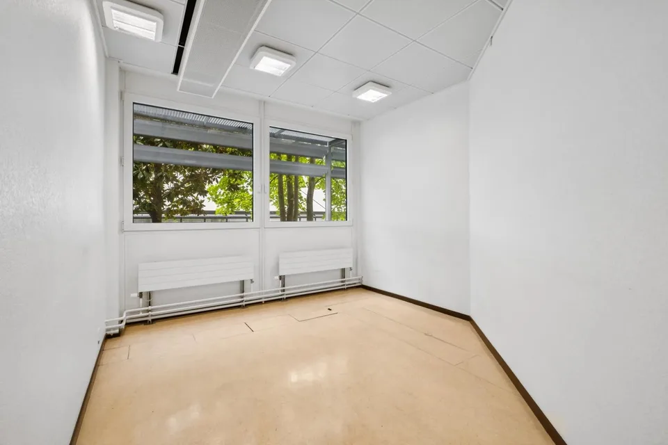 Verwaltungsflächen in Charmilles – Foto 8 von 13